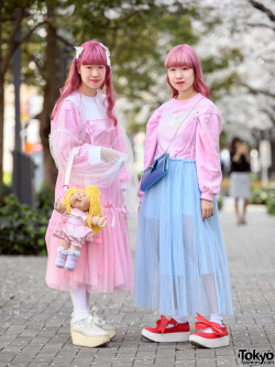 Tokyo-Fashion:  18-Year-Old Japanese Twins Suzune And Ayane On The Street Near Bunka