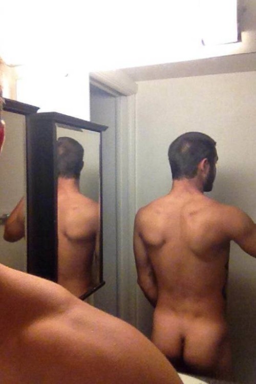 forbiddensights:  Hot submission!!