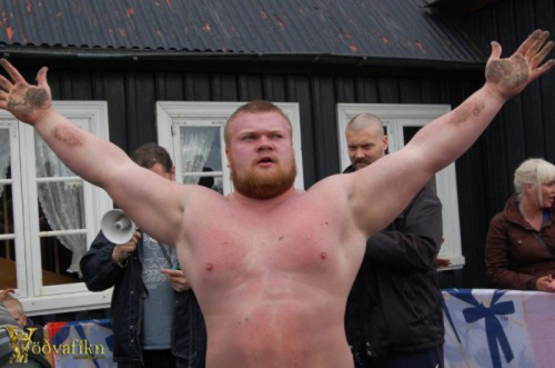 thebigbearcave:  Lord Pall’s special event. 