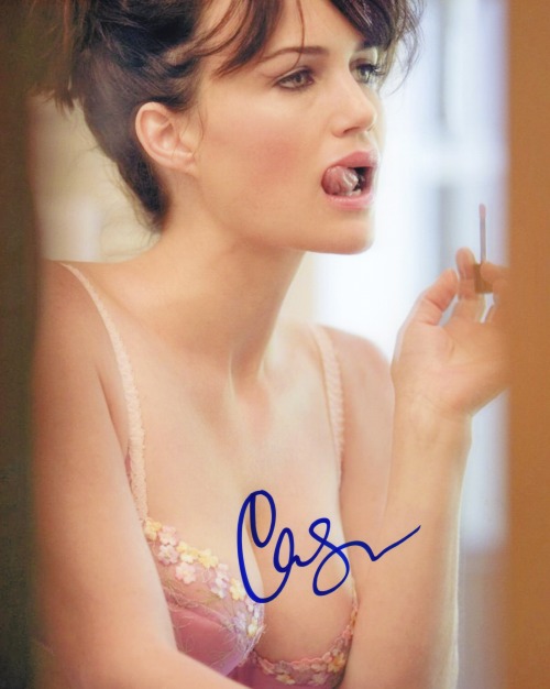 autographs21 - Carla Gugino Autographed Signed 8x10 Photo Hot...