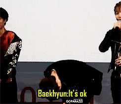 baekaid-o:  D.O.’s voice cracked while singing ‘catching feelings’~ 