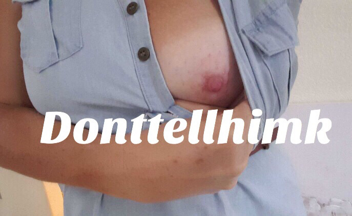 donttellhimk:  REBLOG IF YOU LOVE SUCKING ON NIPPLES