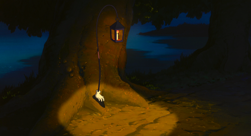 ghibli-collector:Lamplight In The Spirit World - 千と千尋の神隠し (2001)