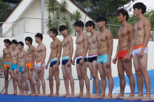 jackdsg:  This was a 2011 Best Model of the World (Singapore edition) at Wavehouse. Spot the rightmo