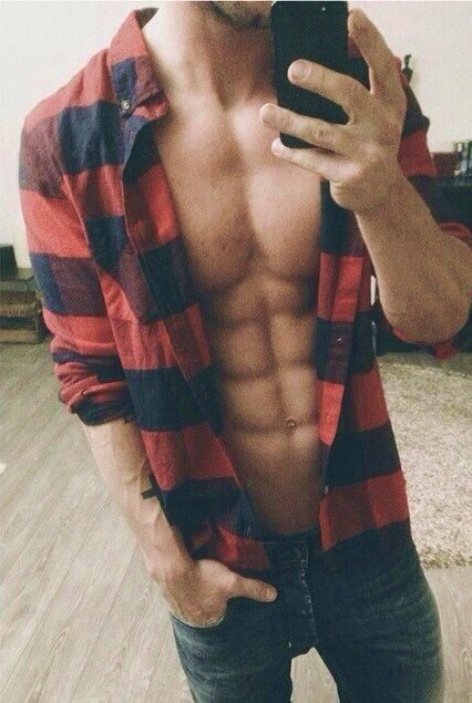 sorrygirlsisuckcock:  http://sorrygirlsisuckcock.tumblr.com/
