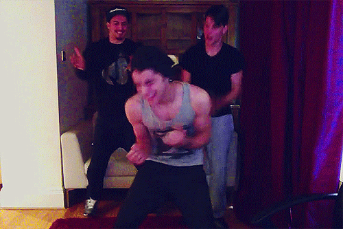 free-hug-universe:  Cool kids DON’T dance. 
