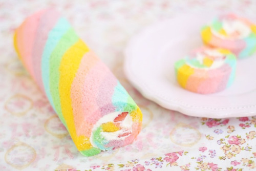 delectabledelight: Rainbow Roll Cake (by *bossacafez) 