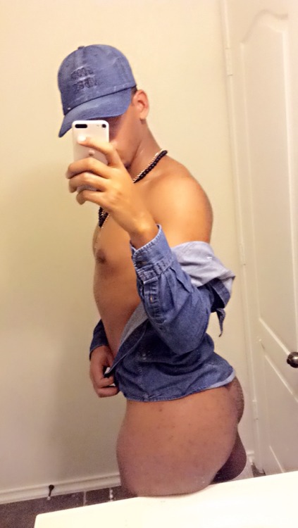 shaawtyoverthere:  Shaawty a tease😏
