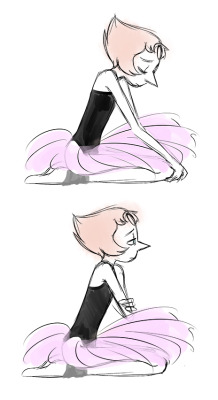 missgreeneyart:  Pearl is a sad ballerina. 