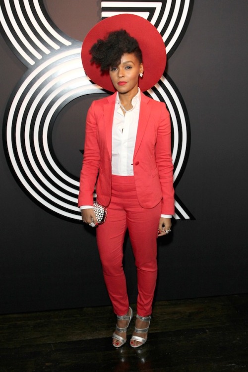 swan-heda:This is a Janelle Monae outfit appreciation post. 