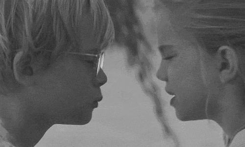 https://glitterinmyashes.tumblr.com/post/119903633638