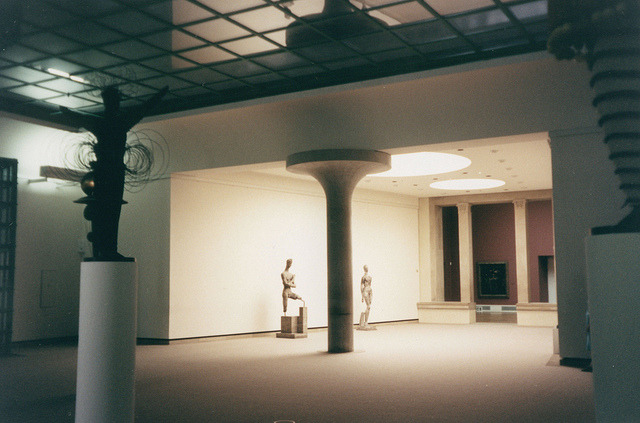 qelle:  Neue Staatsgalerie, Stuttgart. by Iqbal Aalam on Flickr.