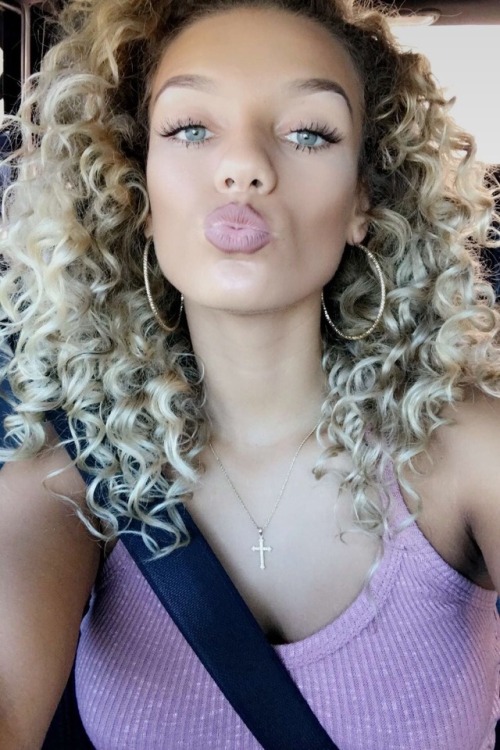 Jena Frumes adult photos