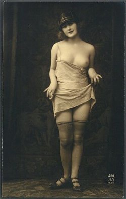 vintagegirlsarchive:  #pinupmodels #museums #vintagephotograph #Sexual https://t.co/mRF24W0hxT