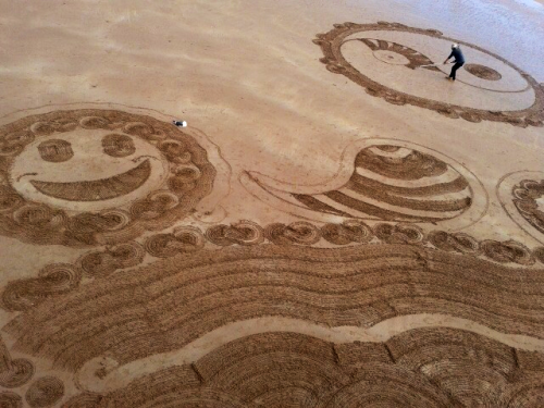 Sand art at Torquay.