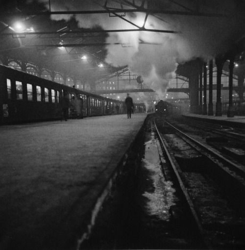 greeneyes55:Paris 1960sPhoto: Krass Clement