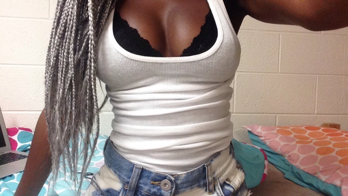 beautyisopinion:  A final hair flip to all the bullshit in 2015 💁🏿💁🏿 I