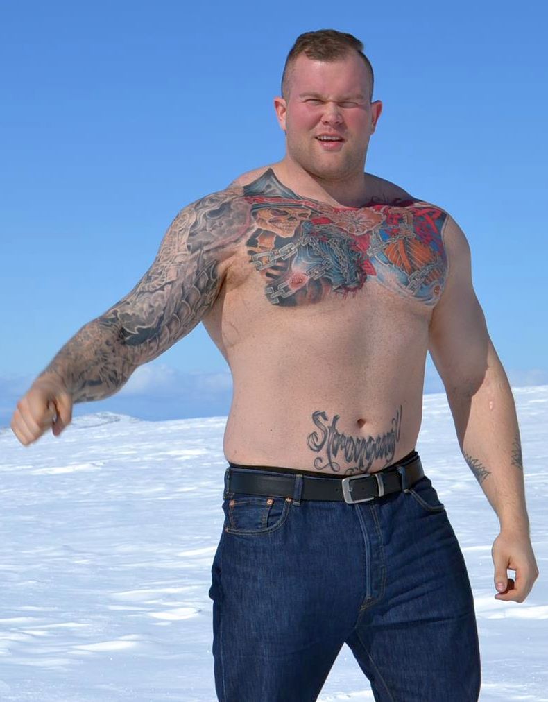 retinalfructose:  Okay. I keep seeing him out there in the snow, and I keep bypassing