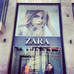 z-a-ra:  Cara Delevingne: “I think they spelt my name wrong hahaha!” 