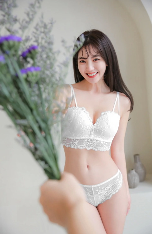 Lee Chae Eun -  NUDMALL - January 2021 Lingerie Studioshoot (210514)