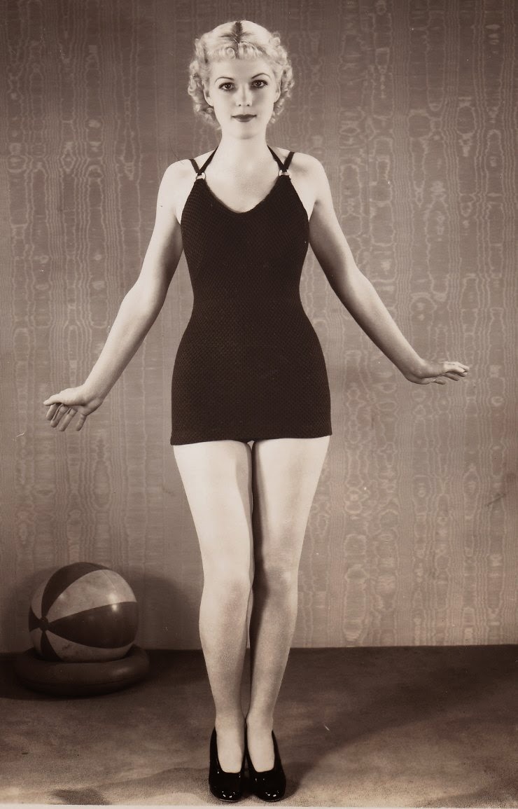 vintagemarlene:  the lovely jean rogers (www.cheesecakeslice.blogspot.com) 