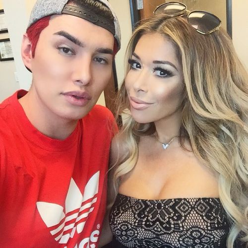 😍Im in love with my makeup today by the amazing celebrity makeup artis  @lou_flores  And perfect lashes by @envycosmetics 💋 Sexy hair @olivehair22  #olgaloera #playmate #californiacosmetic #playboy #shoot #envylashes #playmate #lovakeup by olgaloera