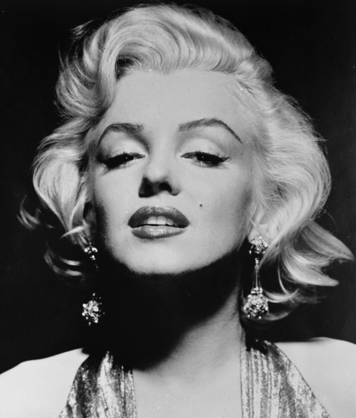 Happy 90th birthday to my biggest inspiration, Marilyn Monroe, the former Norma Jeane Mortenson!! I 
