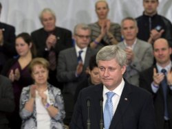 ferait:Prime Minister Stephen Harper wants to forbid women from wearing niqabs when taking their oath of citizenship.Harper says, “it is offensive that someone would hide their identity at the very moment where they are committing to join the Canadian