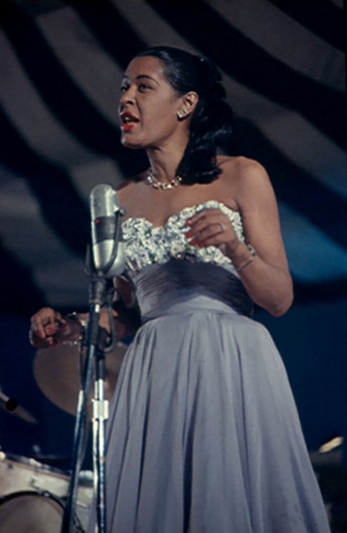 stereoculturesociety:CultureMUSIC: Billie HolidayAs you can see from the avatar, Lady Day is a big f