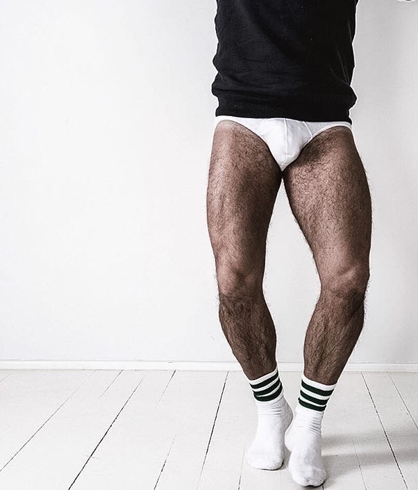 luz-natural:  No legs to hug @stam_70 