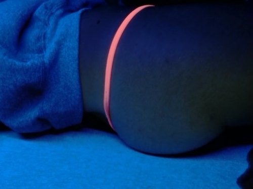 chinchillaontoast:  Old thongs, new shots