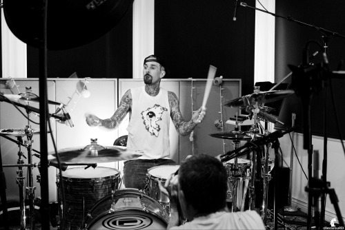 Travis Barker Photoshoot for Drum Magazine by Niel Zlozower  Photo by: @alliesaurousrex