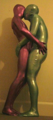 lycraluke-blog-blog:  Metallic green zentai