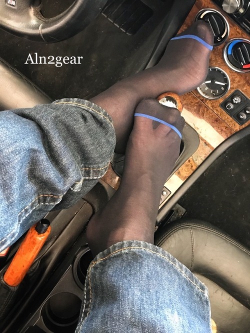 Yabadabadoo!! Took it a tad casual to the office today but wore something silky and slick hidden in 