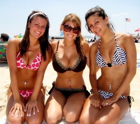 beach-goddess:  Beach Goddess 