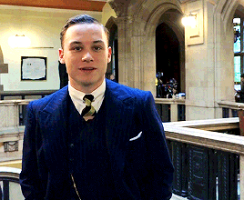 champagneholland:henrycvill:10th Anniversary Message from Finn Cole (Peaky Blinders actor)His smile 