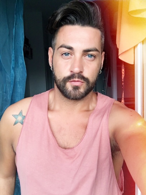 Vi ricordate di @jausa83-blog ? oggi ci guardiamo un po’ dei suoi post più piccanti del