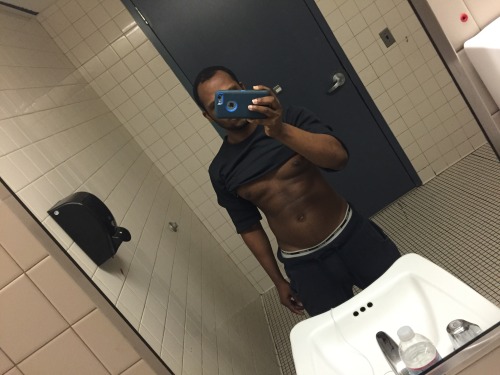 big-dic12:  my ass and body never looked any better 😉