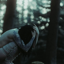 keryahoraculi:Les Fleurs Du Mal@lesfleursdumal_fotografie 