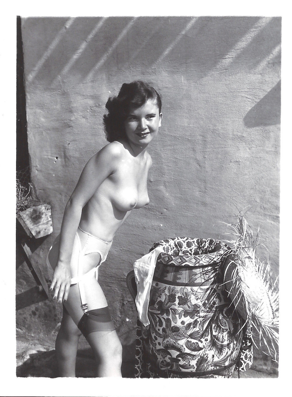 Absolutely delightful-old style underwear, nylons. Transported back to my late adolescence!