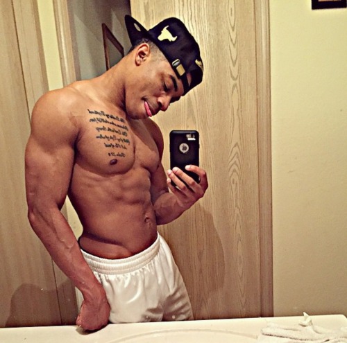 locoono121:  sexy!