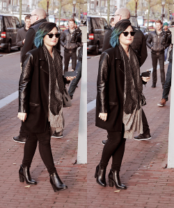 ledger-heath:  Demi Lovato Arriving at the Anne Frank Museum in Amsterdam - November 17. 