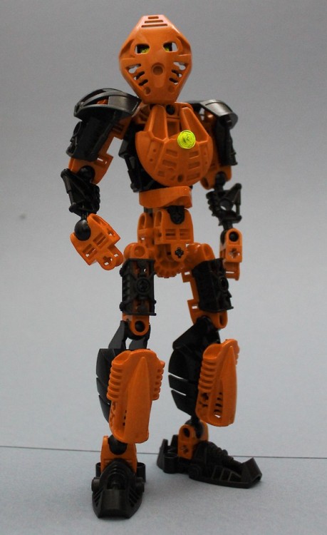 bobthedoctor27: Metru Build March #2A Toa of Iron who once inhabited the Northern Continent. He was 