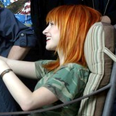 hayley williams random pics.credits to @rakiew on twitter or like the post if you saved any pic.