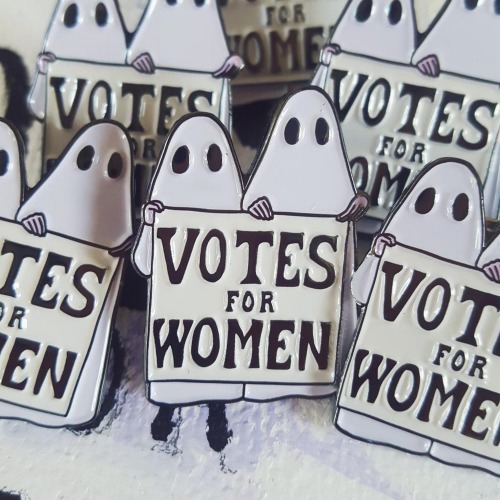 spooky suffragette pins, still up on my etsy if you want one before halloween: https://www.etsy.com/