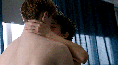 zanephillips:  Young Royals 2x05