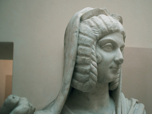 myglyptothek:Statue of Julia Domna as Ceres. From porticus of the Fountain of the lamp, Ostia (1939)