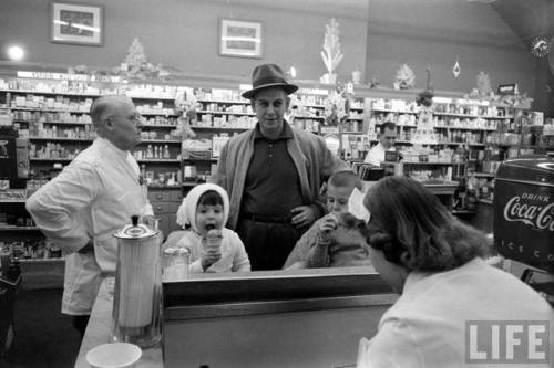 Shenandoah, Iowa(Robert J. Kelley. 1959?)