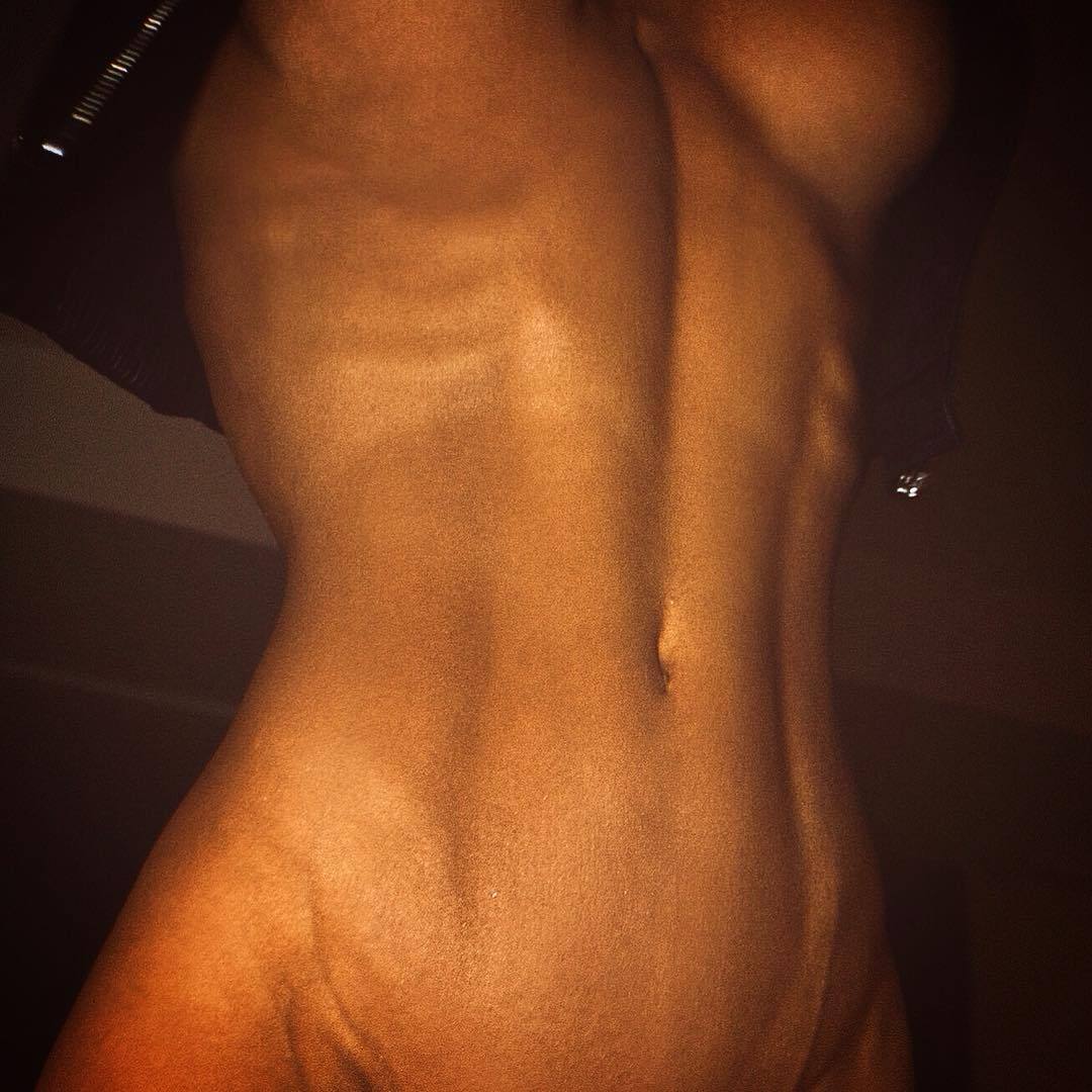 olindacastielle:  We use our bodies but we don’t love or know it. Thru masturbation