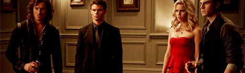 elijahsklaus:They may be dysfunctional, bickering lunatics but they stick together no matter what
